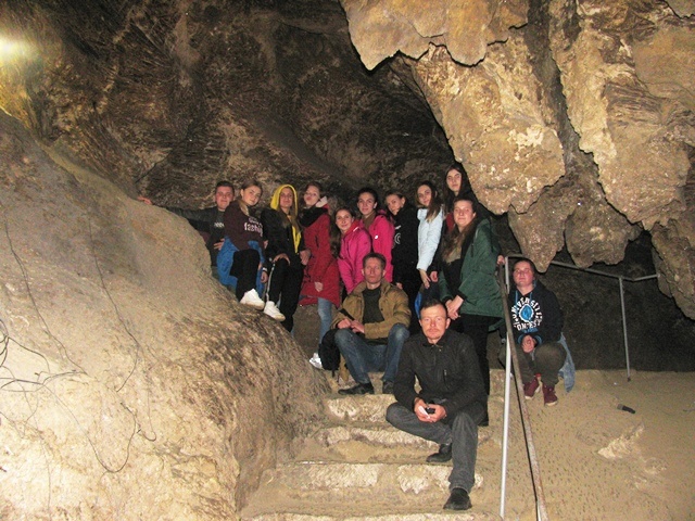 Зал Казковий у Кришталевій